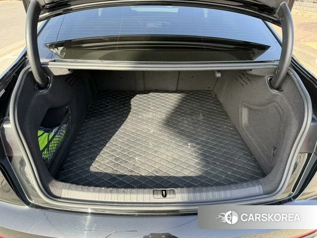 Audi A6L id 4276122 из Китая 39