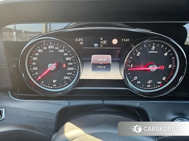 Mercedes-Benz E-Class W213 id 3772986 из Кореи 10