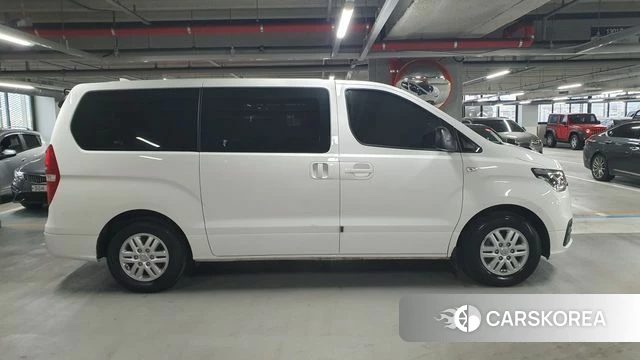 Hyundai The New Grand Starex id 3866389 из Кореи 17