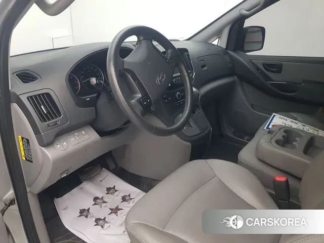 Hyundai The New Grand Starex id 3573869 из Кореи 14