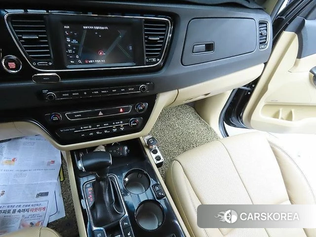 Kia The New Carnival id 3919847 из Кореи 17