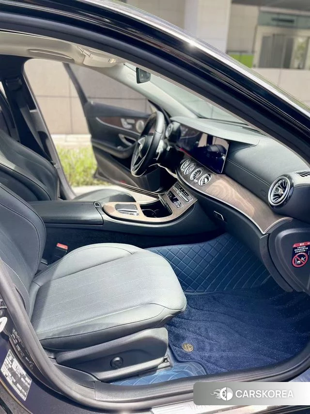 Mercedes-Benz E-class id 4260897 из Китая 8