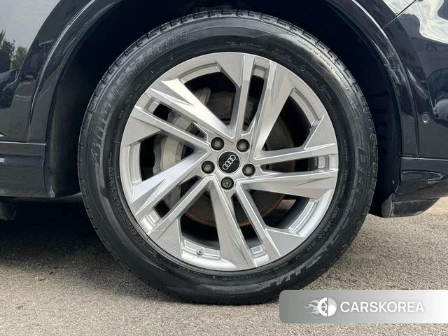Audi Q7 id 4263715 из Китая 26