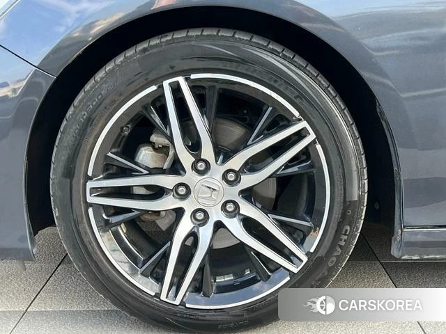 Honda Accord id 4299499 из Китая 30