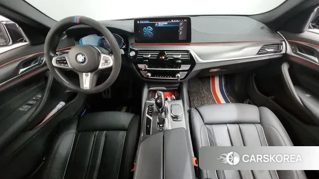 BMW 5 Series (G30) id 3354471 из Кореи 17