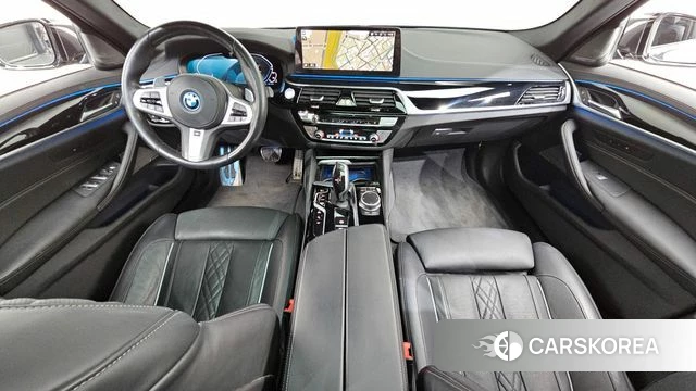 BMW 5 Series (G30) id 3842677 из Кореи 17