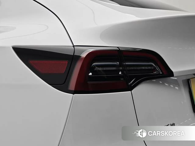 Tesla Model Y id 4209996 из Китая 17