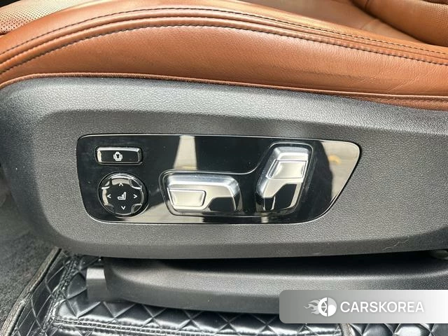 BMW X7 id 4215122 из Китая 22