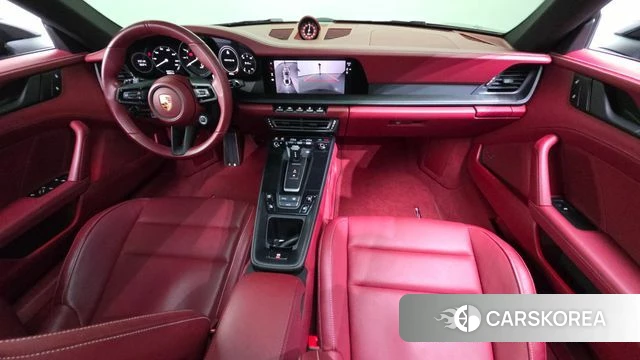 Porsche 911(992) id 4368850 из Кореи 27