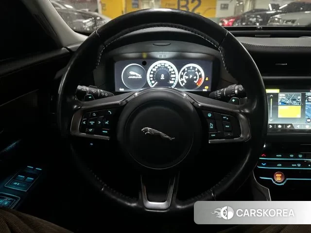 Jaguar XF (X260) id 3413366 из Кореи 17