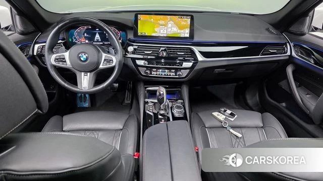 BMW 5 Series (G30) id 3877927 из Кореи 17