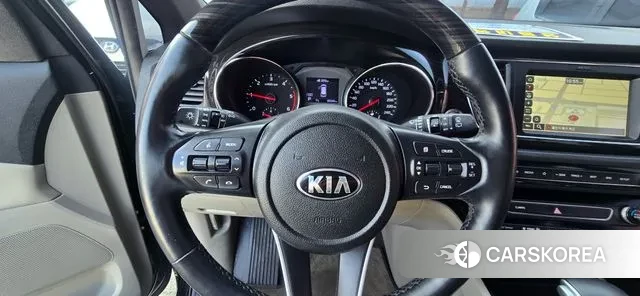 Kia The New Carnival id 3682011 из Кореи 17