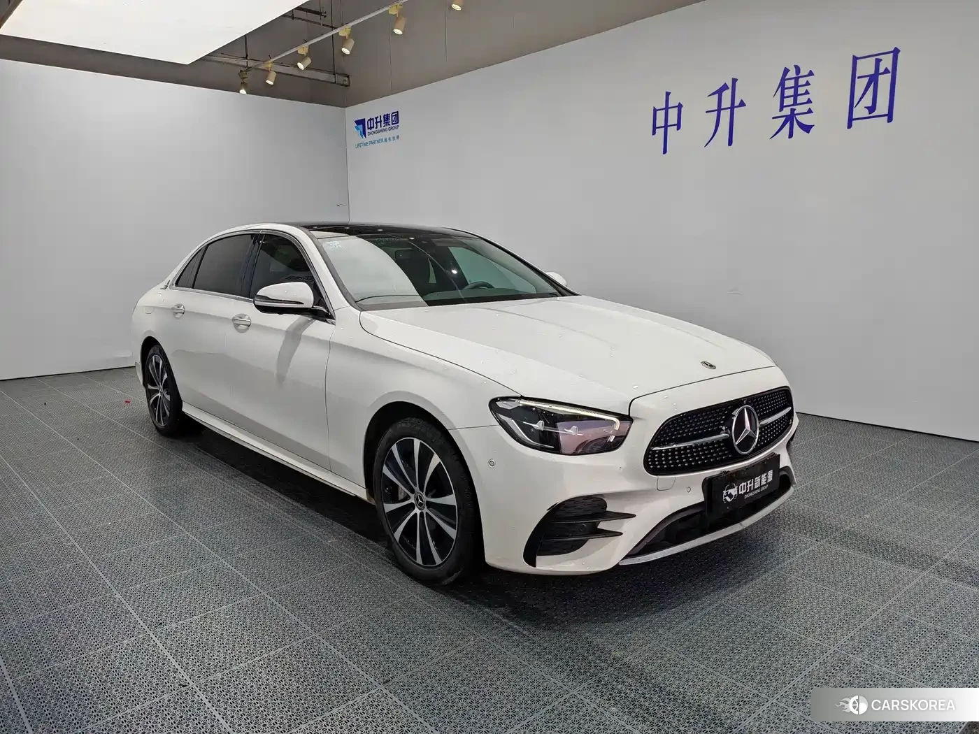 Mercedes-Benz E-Class id 4686207 из Китая 17