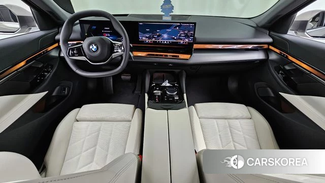 BMW 5 Series (G60) id 4413743 из Кореи 30