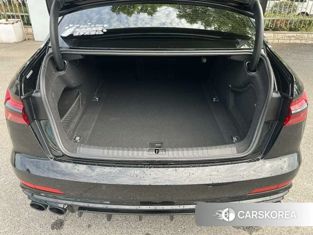 Audi A6L id 4348614 из Китая 7