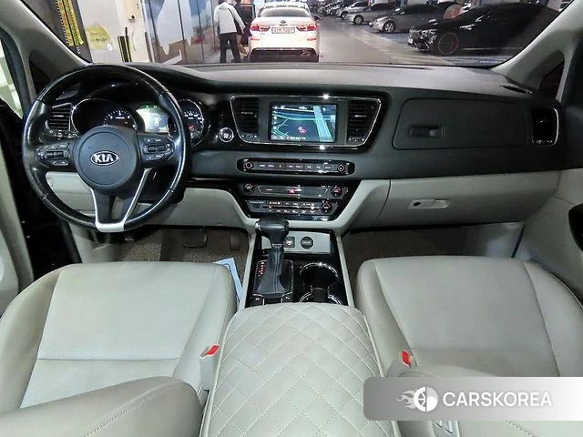 Kia The New Carnival id 4658309 из Кореи 16