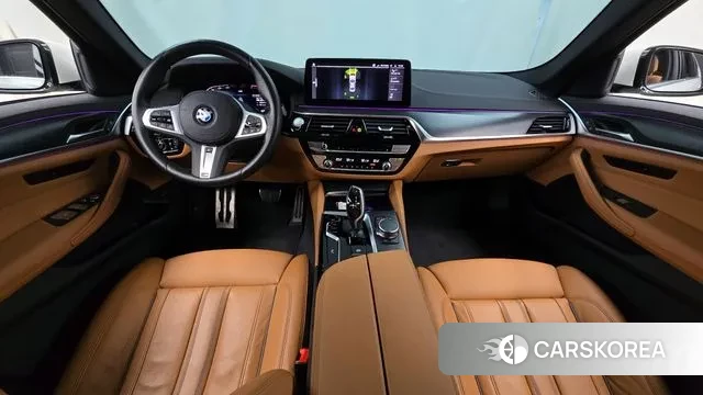 BMW 5 Series (G30) id 3560868 из Кореи 17