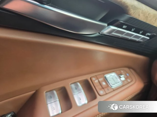 Genesis G90 id 4842665 из Кореи 15