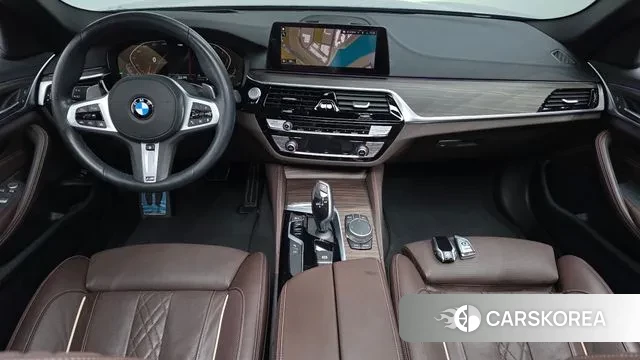 BMW 5 Series (G30) id 3514765 из Кореи 17