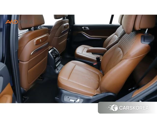 BMW X7 id 4265780 из Китая 8