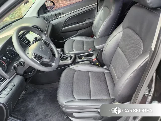 Hyundai Avante AD id 3656923 из Кореи 17