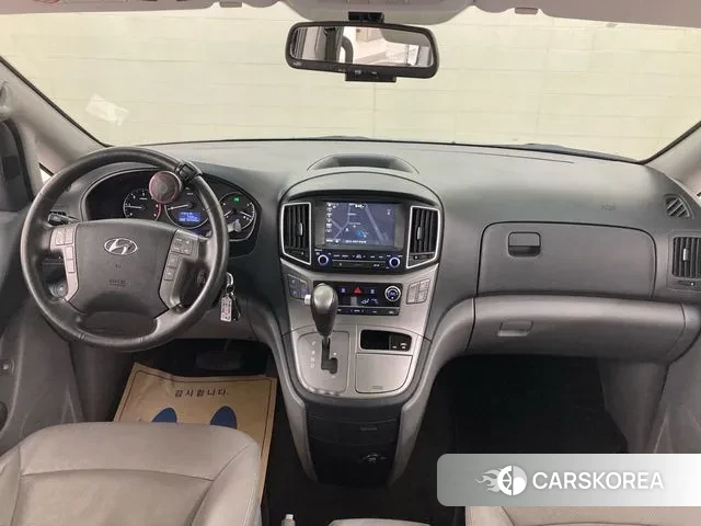 Hyundai The New Grand Starex id 3703599 из Кореи 17