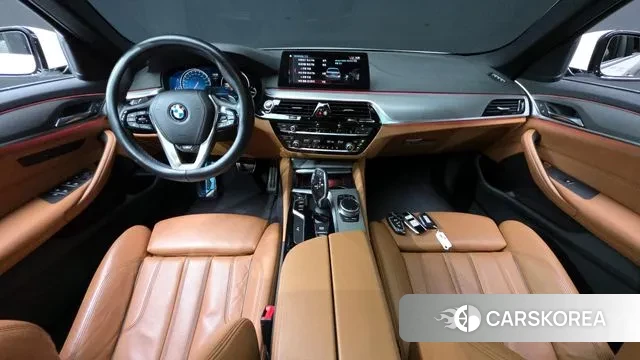 BMW 5 Series (G30) id 3485047 из Кореи 17