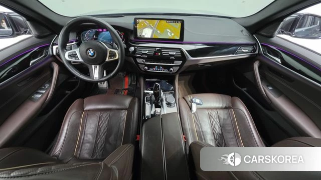 BMW 5 Series (G30) id 3859263 из Кореи 17