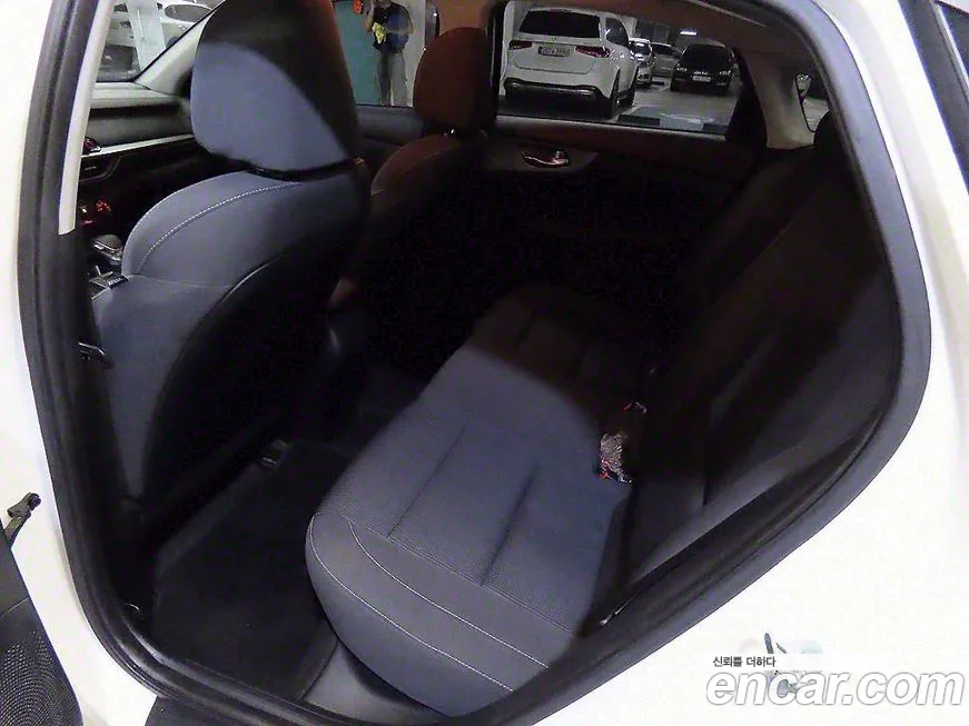 Kia Come New K3 id 2053957 из Кореи 14