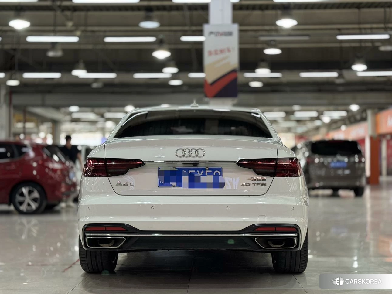 Audi A4L id 4405844 из Китая 22