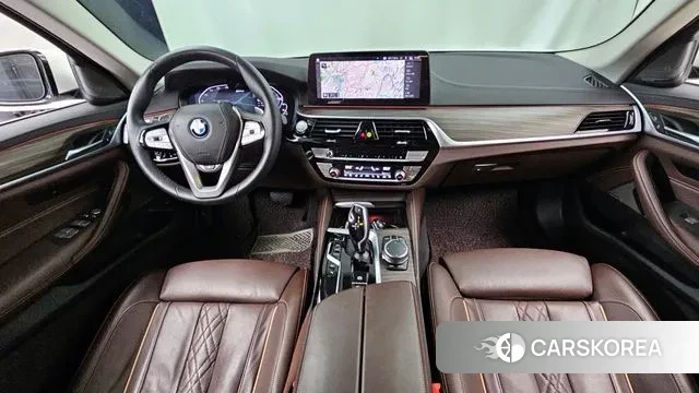 BMW 5 Series (G30) id 3610873 из Кореи 17