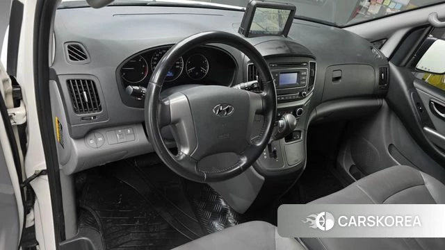 Hyundai The New Grand Starex id 3796113 из Кореи 17