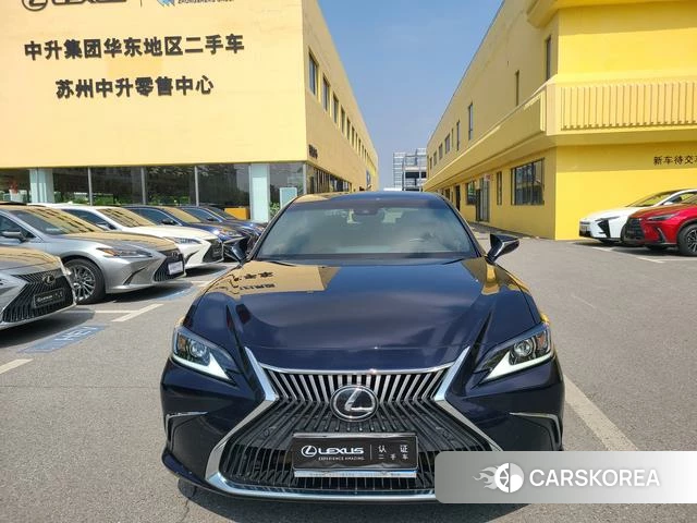 Lexus ES id 4273230 из Китая 9
