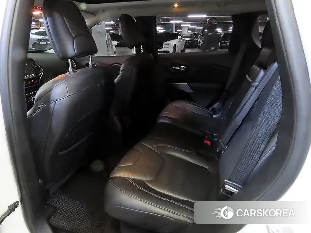 Jeep Cherokee (KL) id 3748490 из Кореи 17