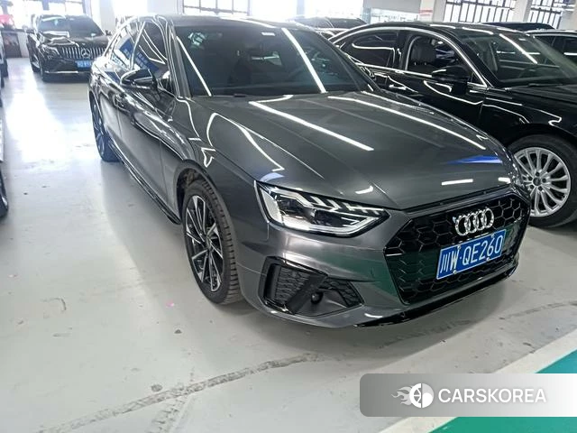 Audi A4L id 4299894 из Китая 11