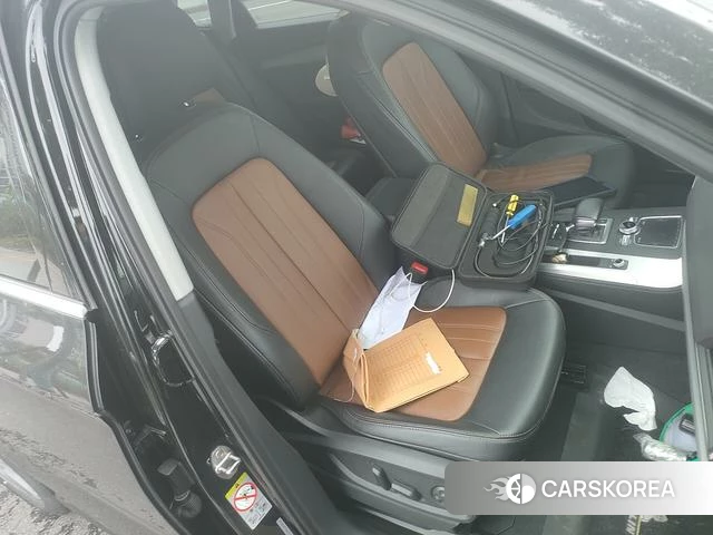 Audi Q5L id 4392013 из Китая 18