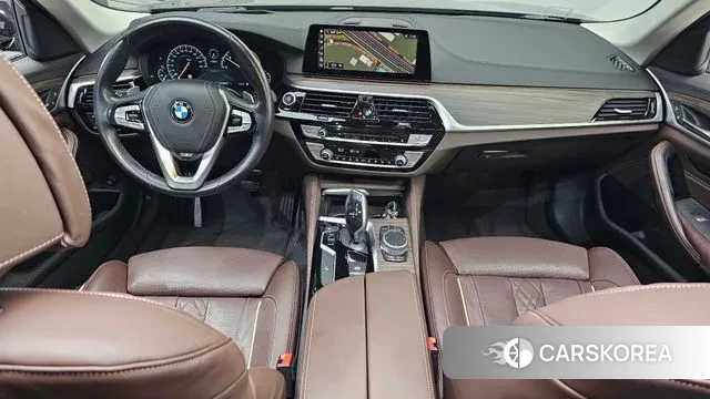 BMW 5 Series (G30) id 3248750 из Кореи 17