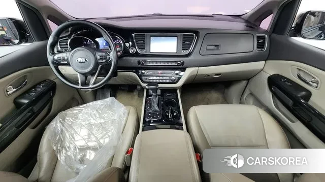 Kia All New Carnival id 3403240 из Кореи 17