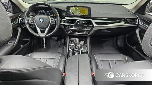 BMW 5 Series (G30) id 3924831 из Кореи 17