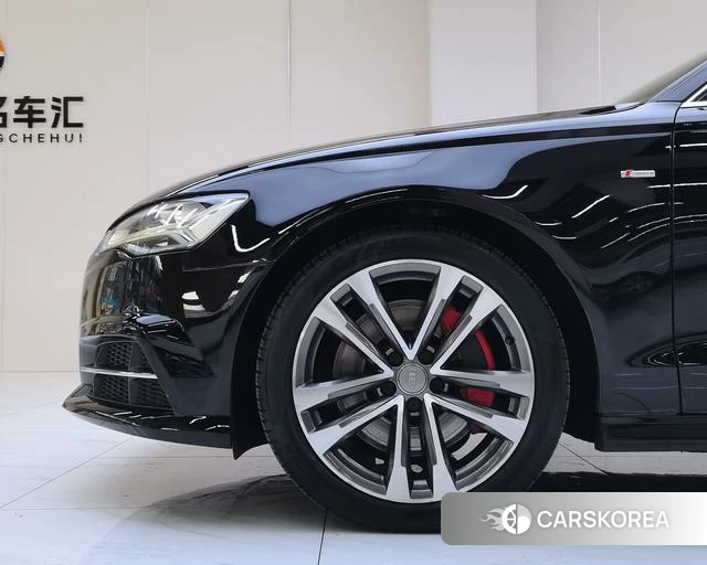 Audi A6L id 4219971 из Китая 22