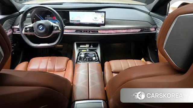 BMW 7 Series (G70) id 3644957 из Кореи 17