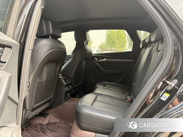Audi Q5L id 4335740 из Китая 7