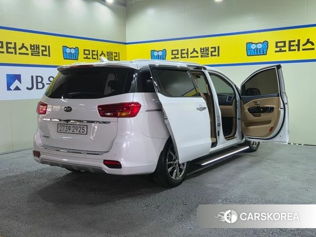 Kia The New Carnival id 4531049 из Кореи 17
