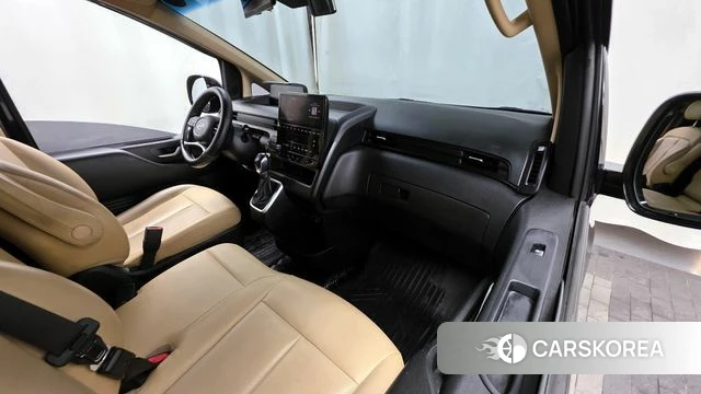 Hyundai Staria id 3806938 из Кореи 17