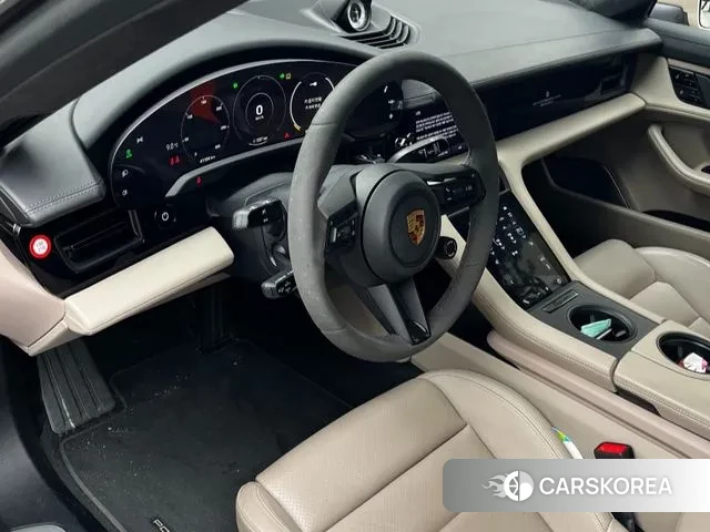 Porsche Taycan id 3463885 из Кореи 12