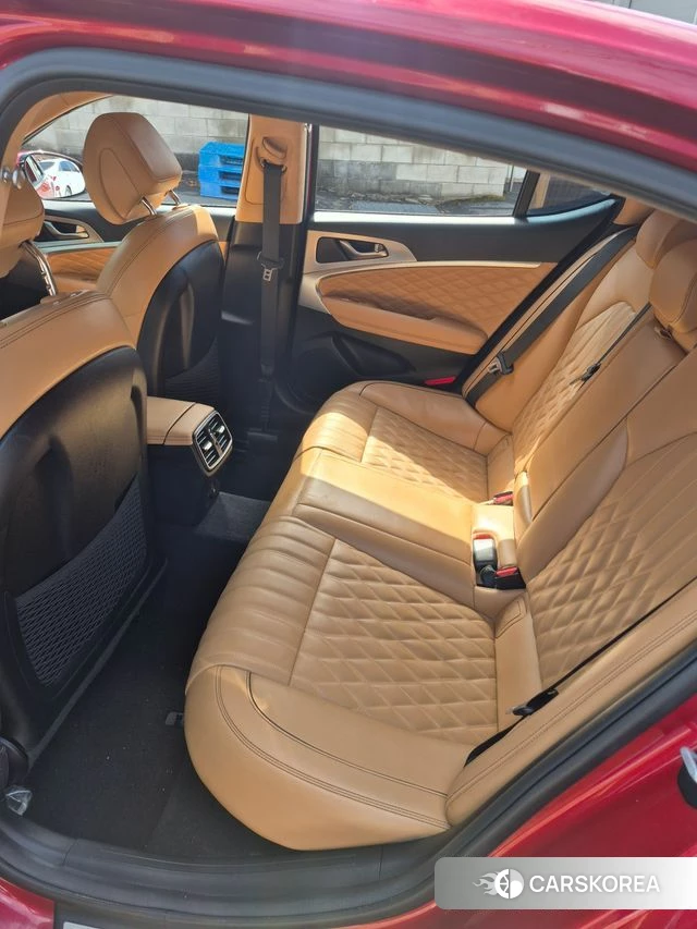 Genesis The New G70 id 4428420 из Кореи 16