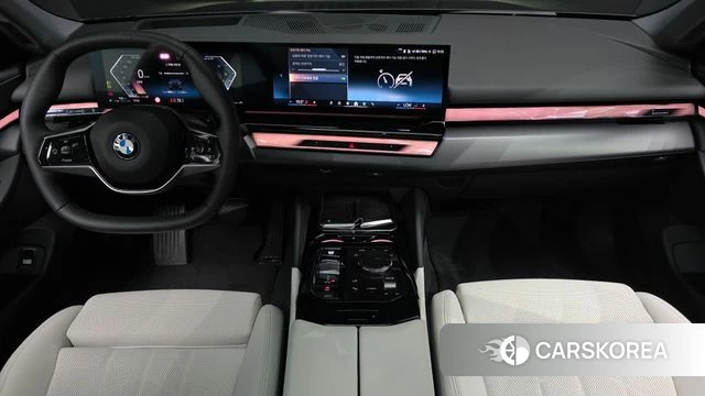 BMW 5 Series (G60) id 4505313 из Кореи 32
