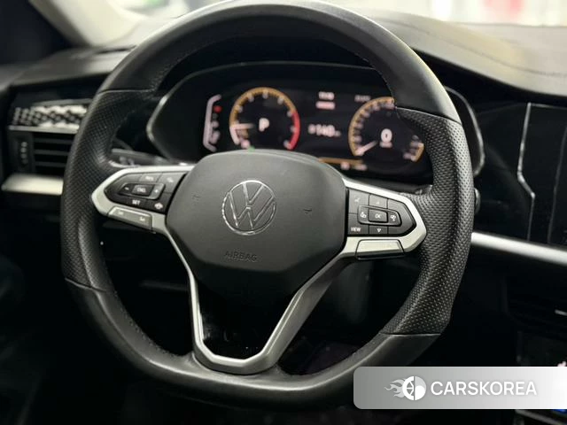 Volkswagen Passat id 4273139 из Китая 17
