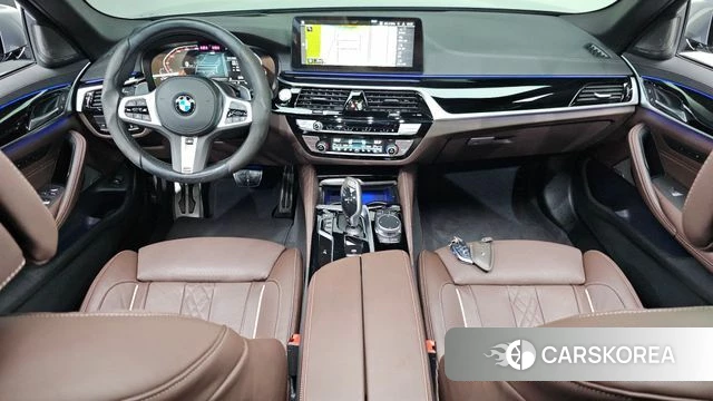 BMW 5 Series (G30) id 4540951 из Кореи 30