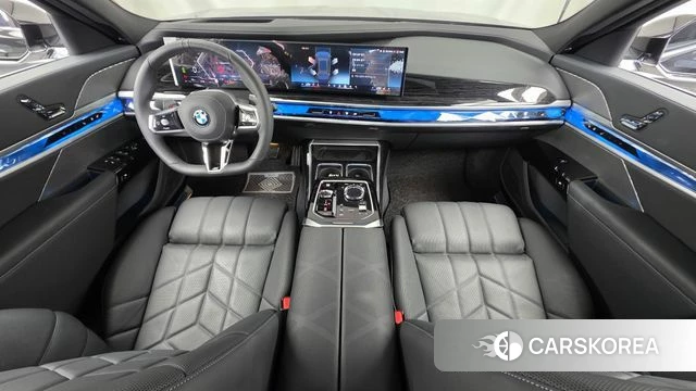 BMW 7 Series (G70) id 4548591 из Кореи 17